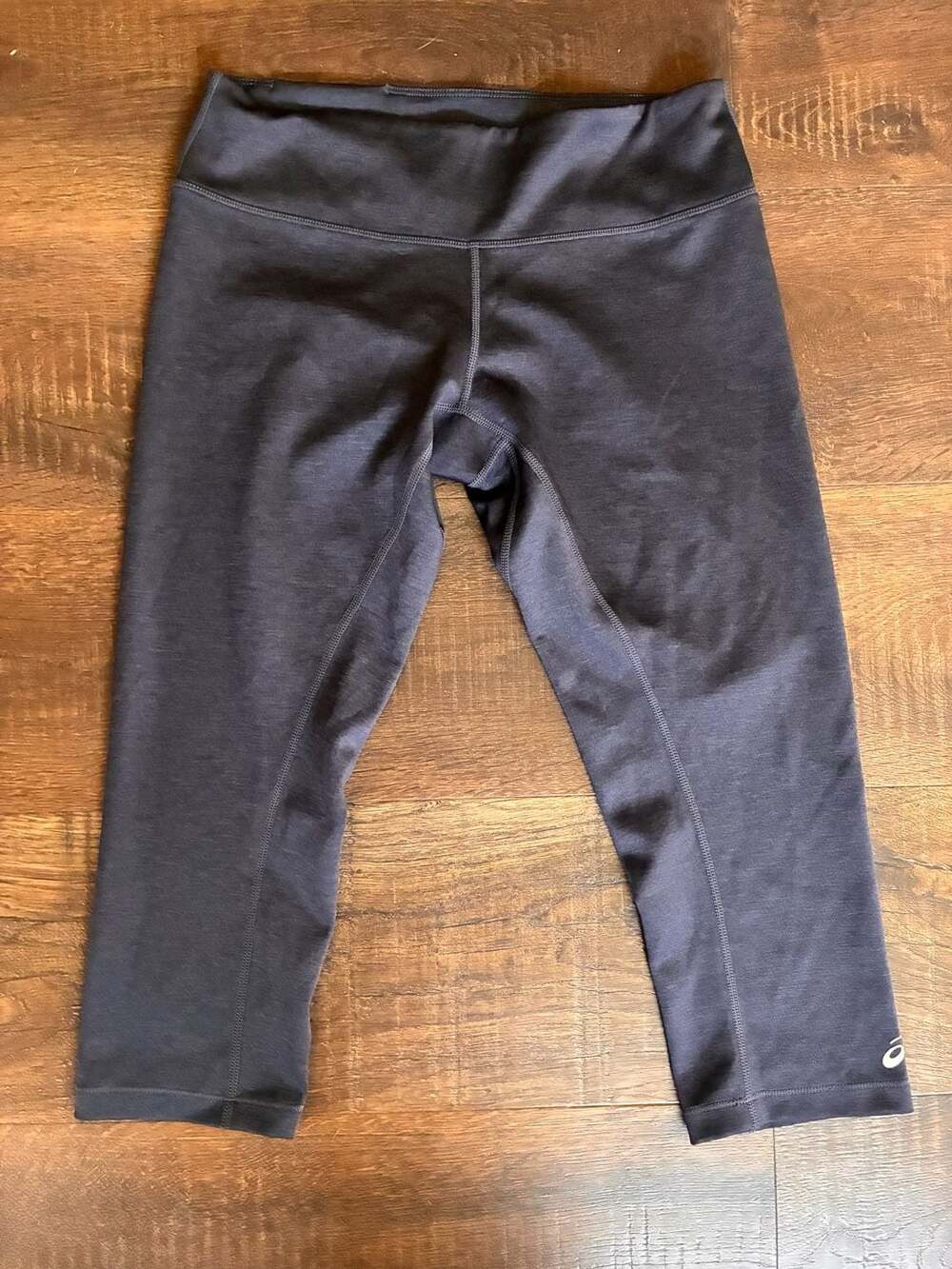 ASICS Women's Heathered Athletic Capri Leggings Size Medium